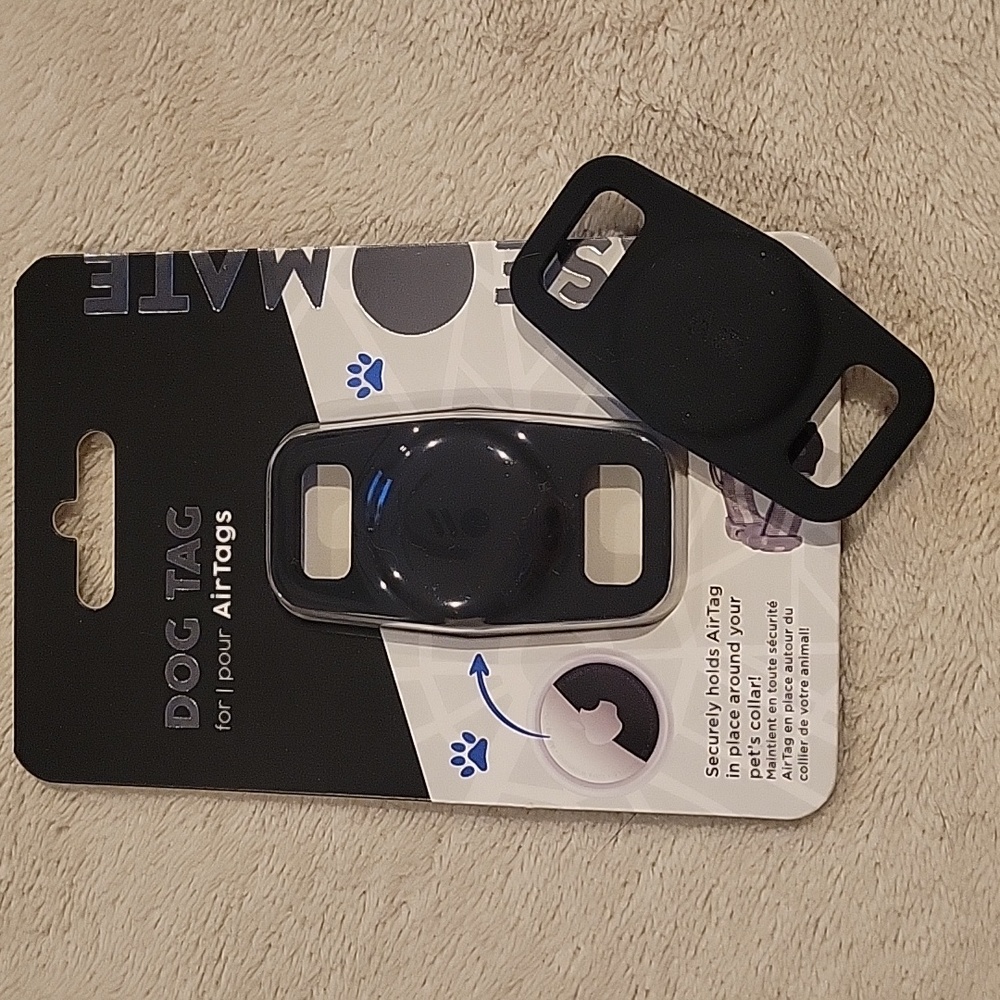 Case-Mate Dog Collar air tag holder